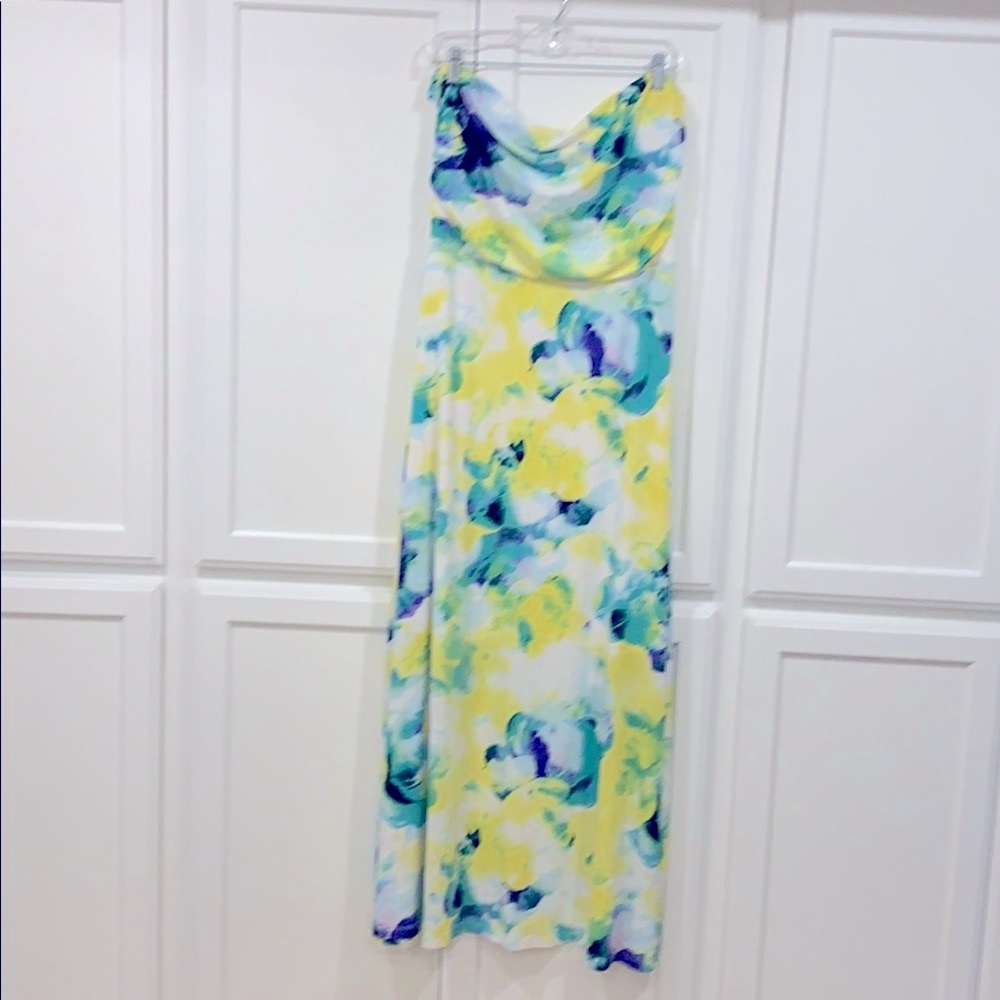 Limited, Maxi dress in yellow/green water color.